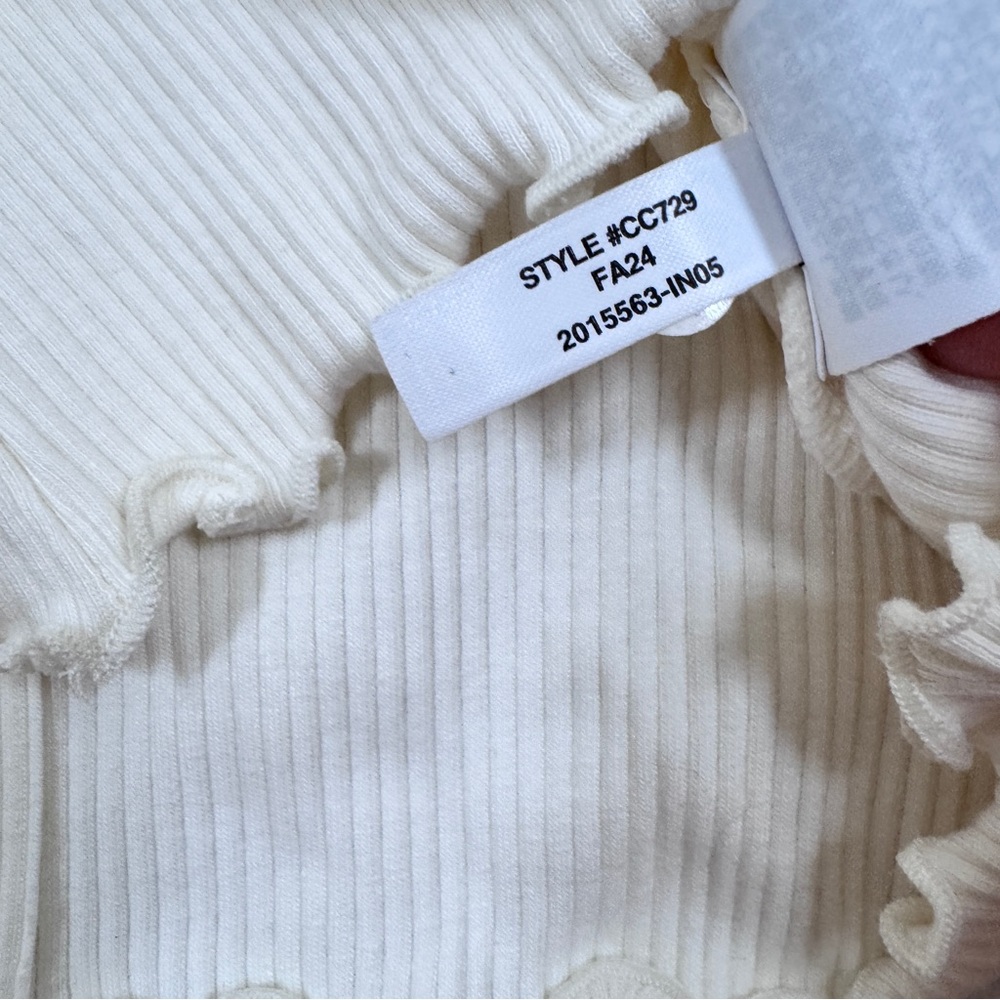 J crew long sleeve Vintage rib boatneck T-shirt with lettuce trim - Picture 6 of 8